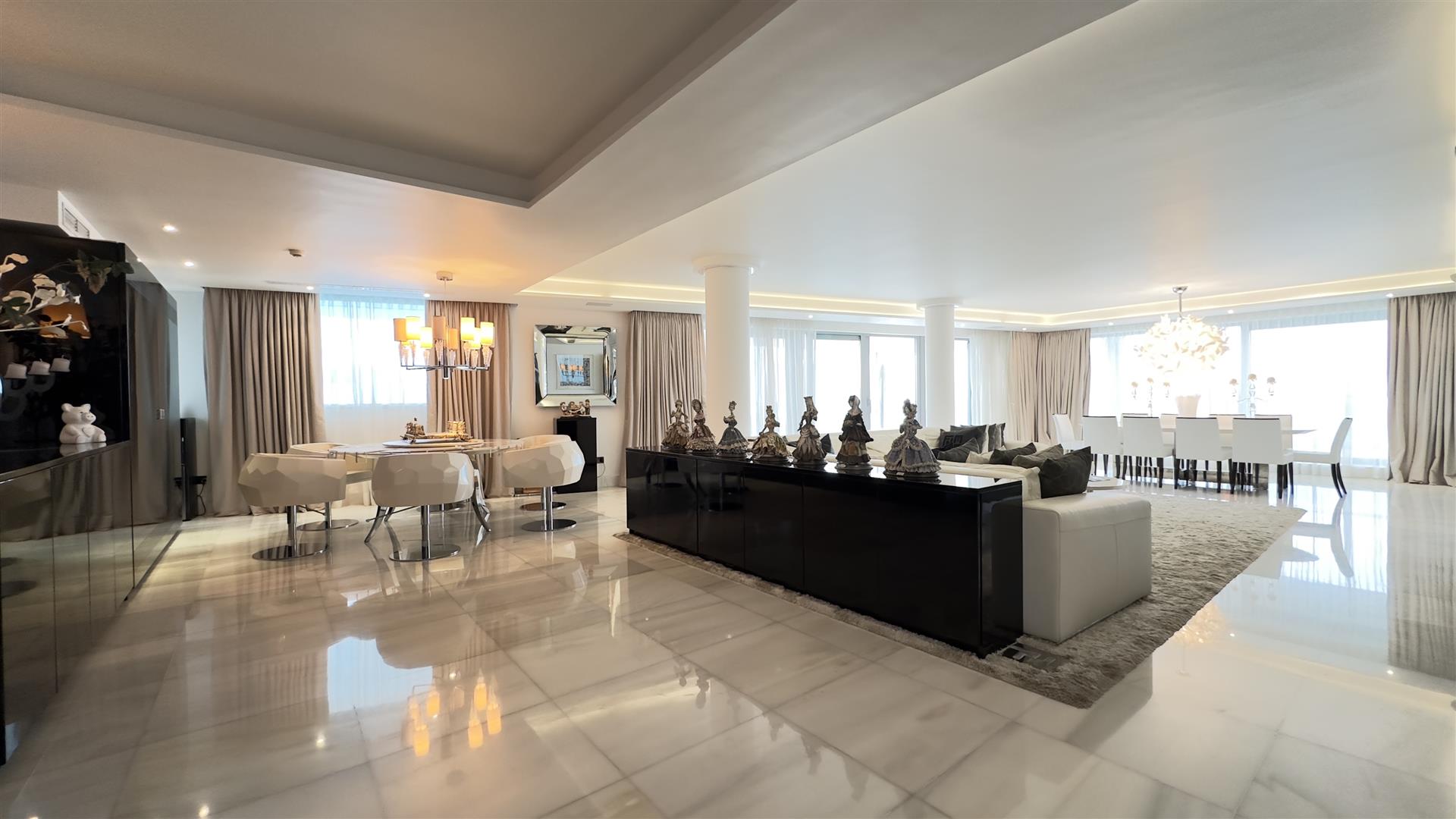 Image of Apartment - 1 Bedrooms - 1 Bathrooms for Sale in Royal Ocean Plaza-Gibraltar, Image 15